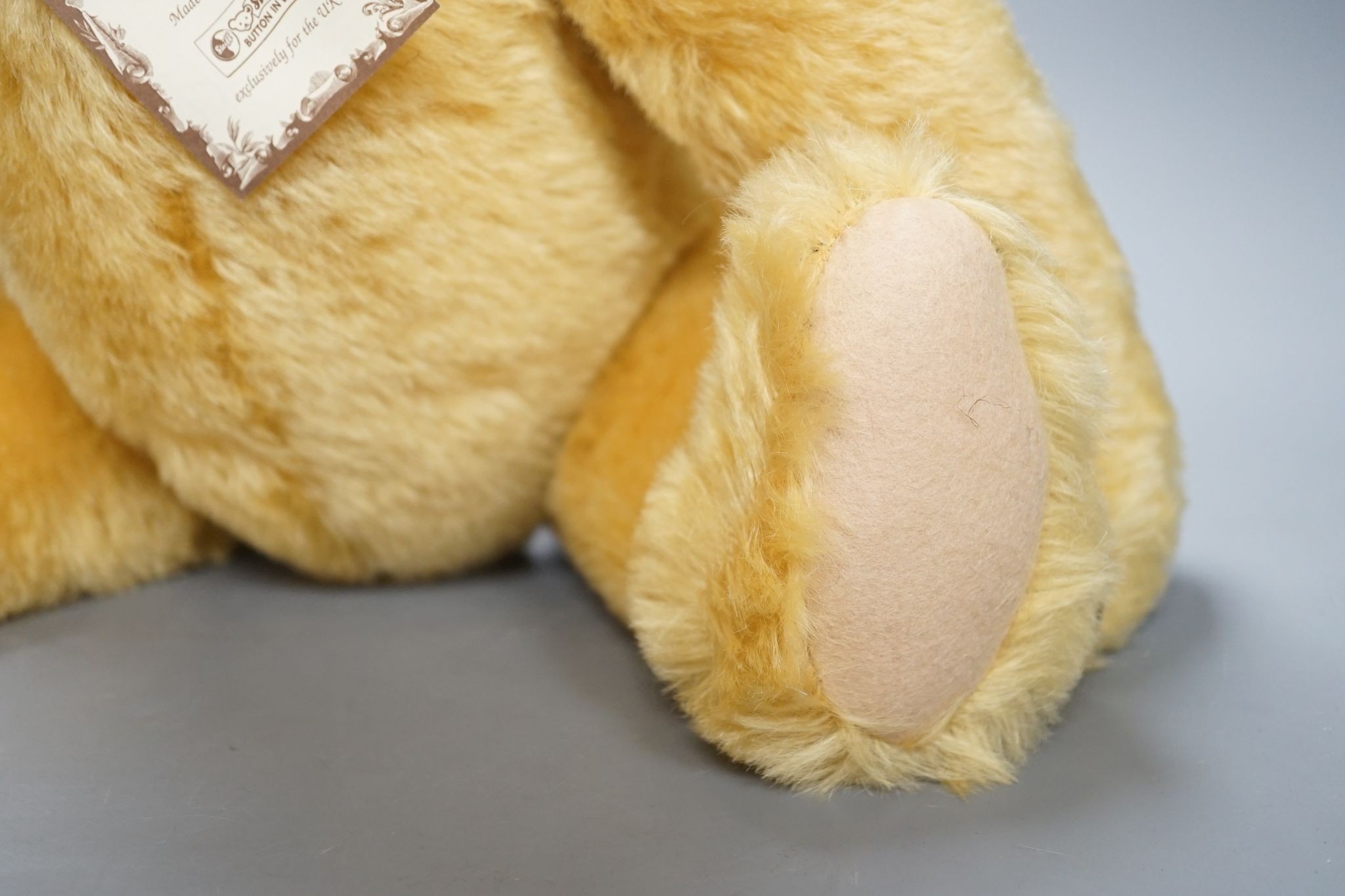 Steiff for British Collectors teddy bear, 2001, with box and certificate Limited Edition, 43cm